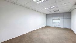 Hougang Central (D19), Retail #556768511